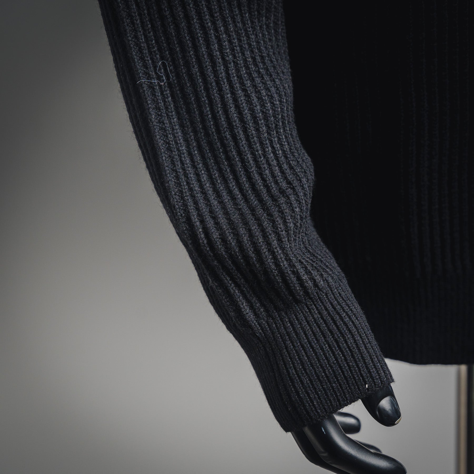 Mon 25fw knitted sweater