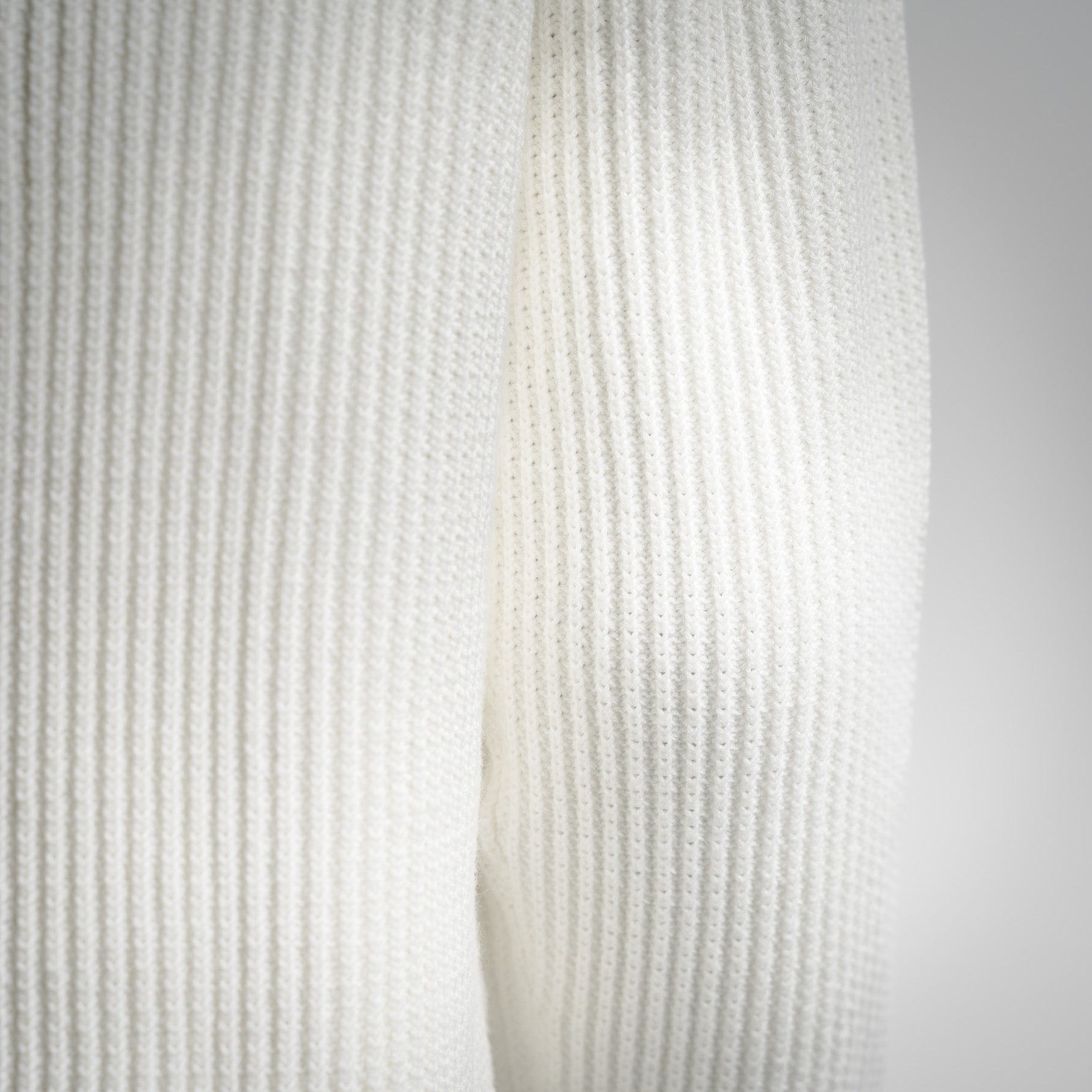 Mon 25fw knitted sweater