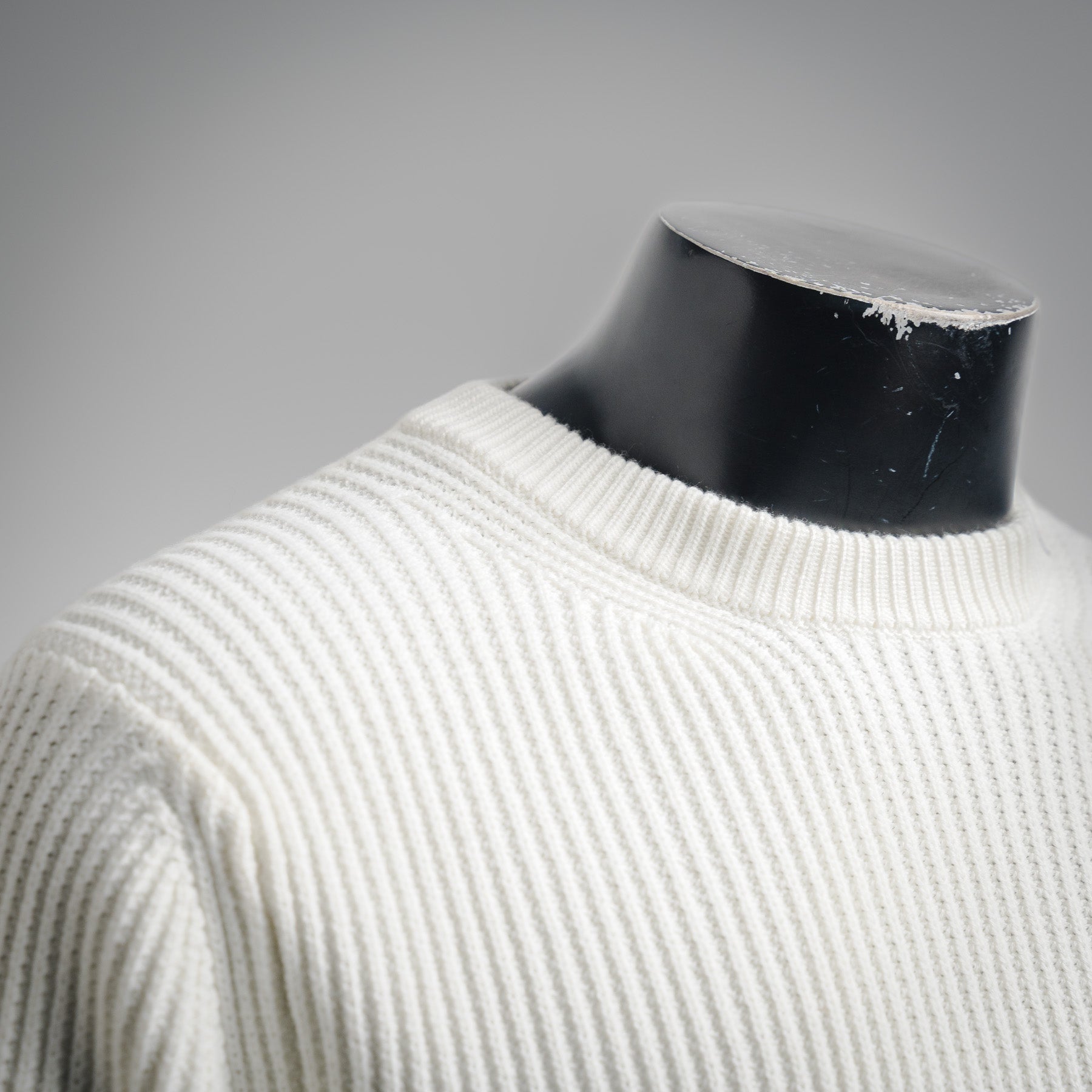 Mon 25fw knitted sweater