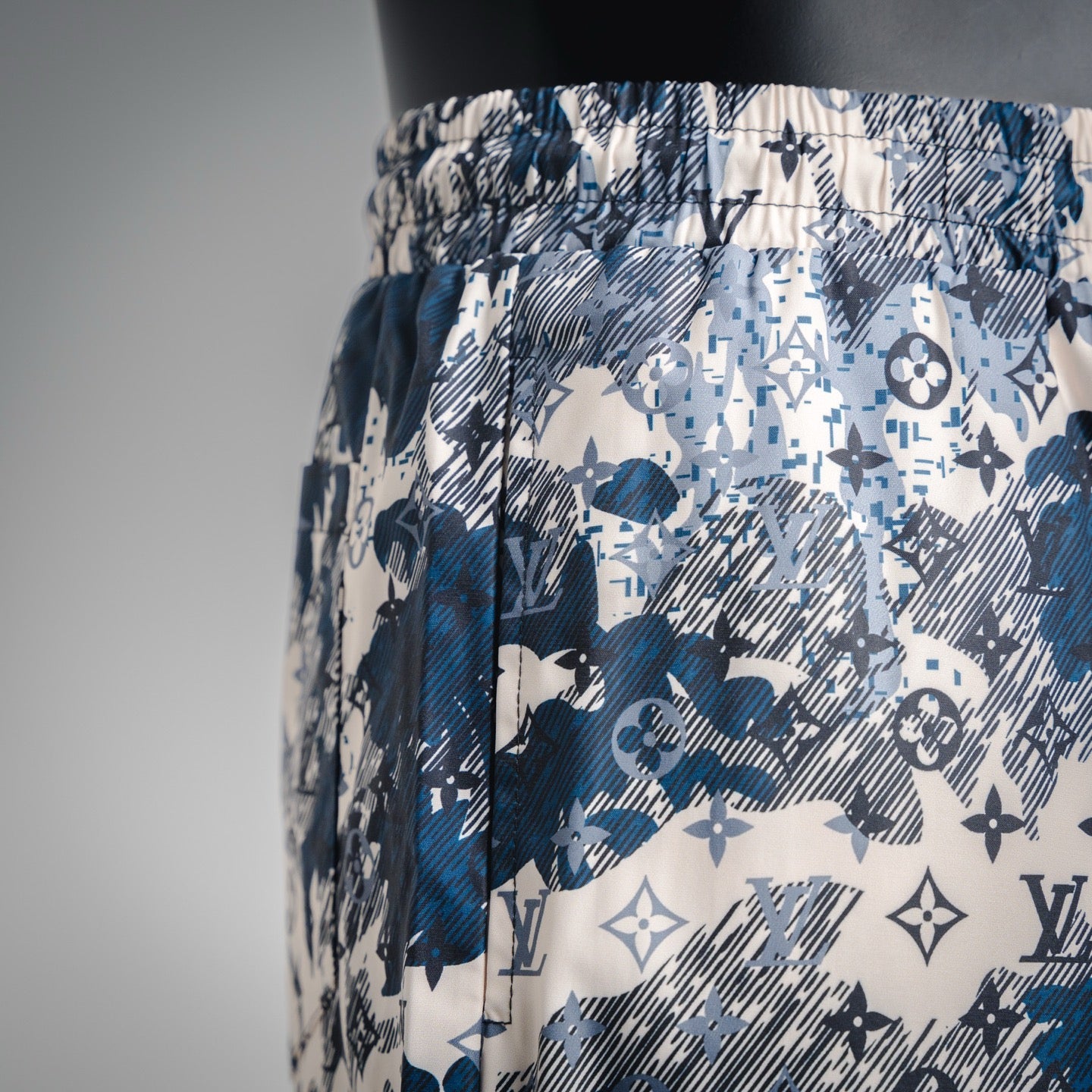 Louis 25fw printed pants