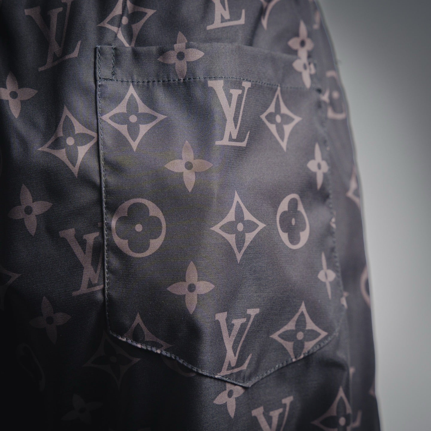 Louis 25fw printed pants