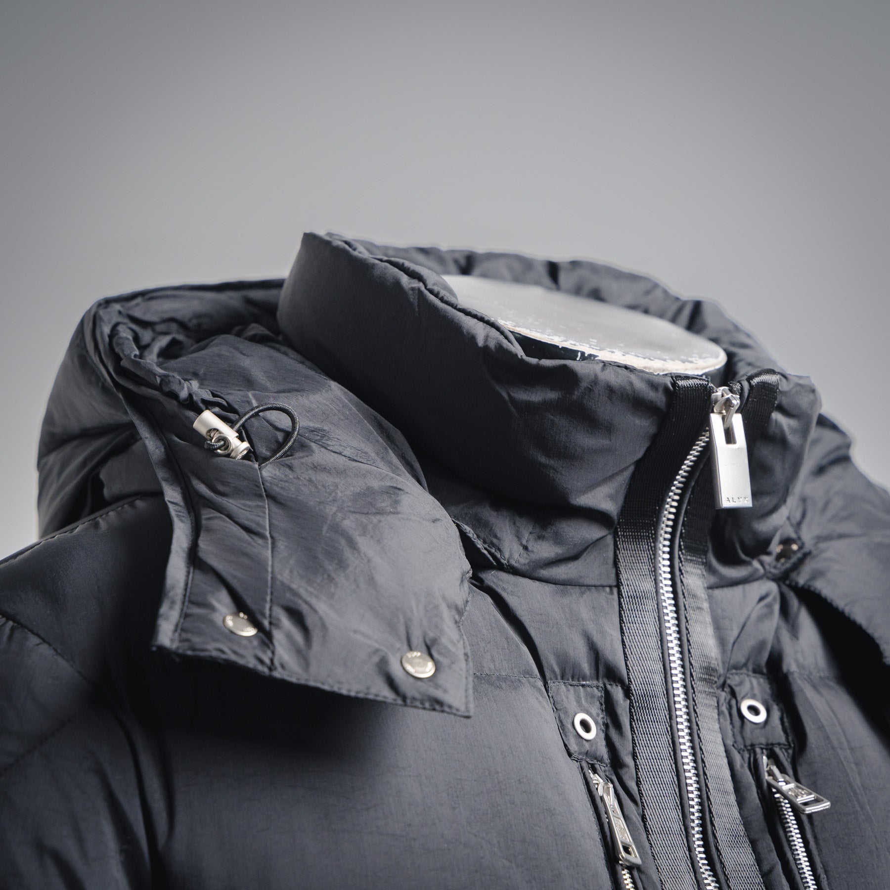 Mon 25fw down jacket