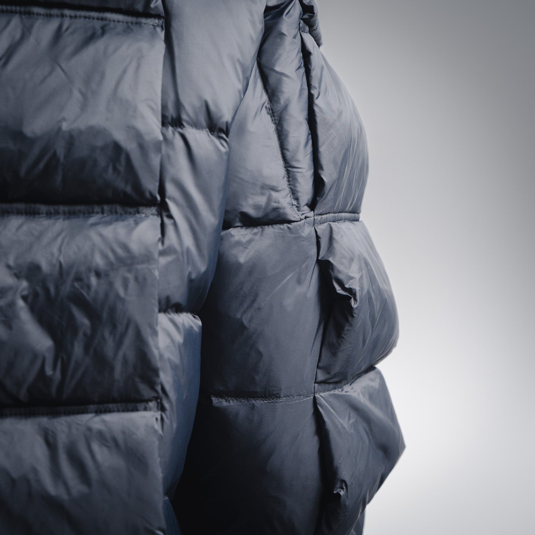 Mon 25fw down jacket