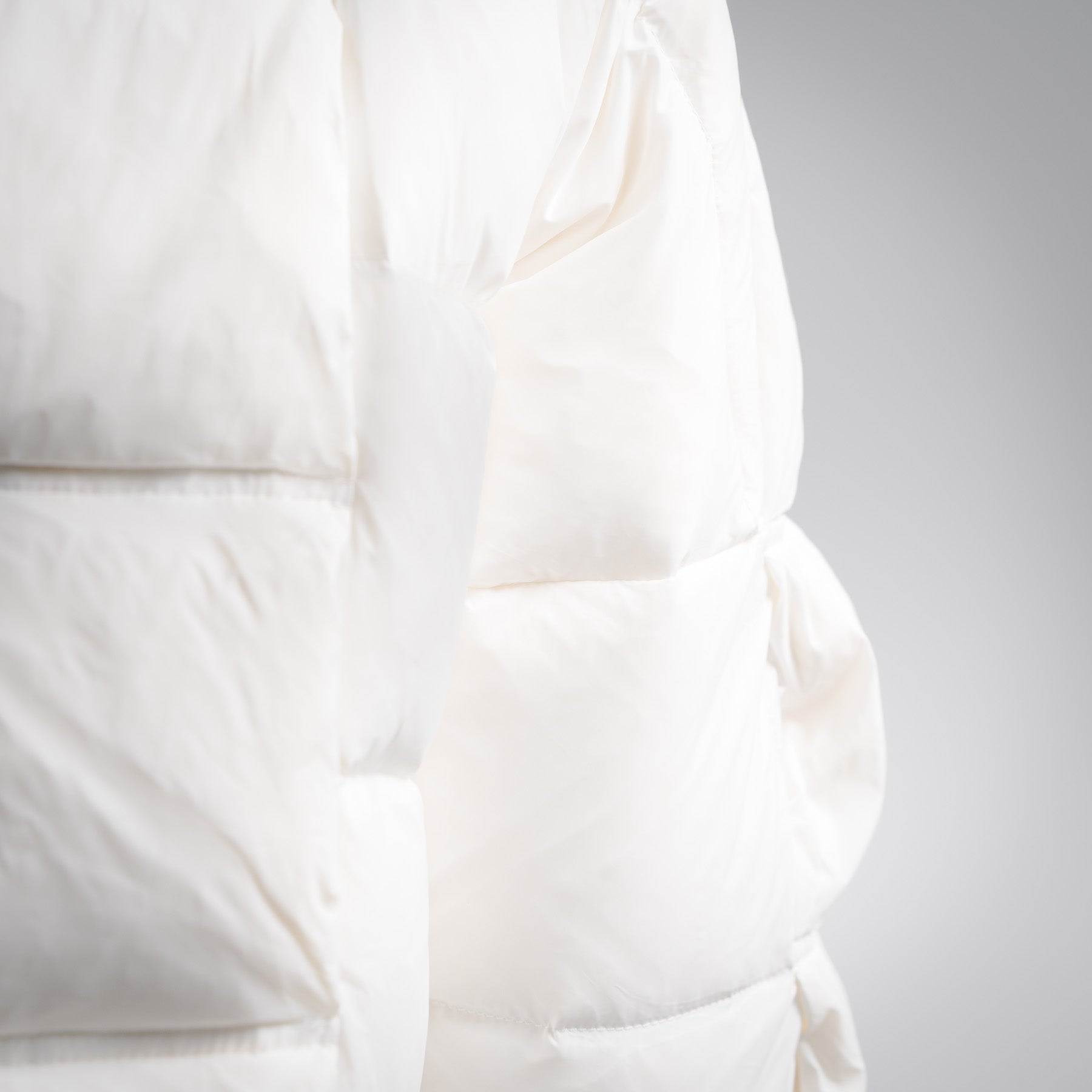 Mon 25fw down jacket