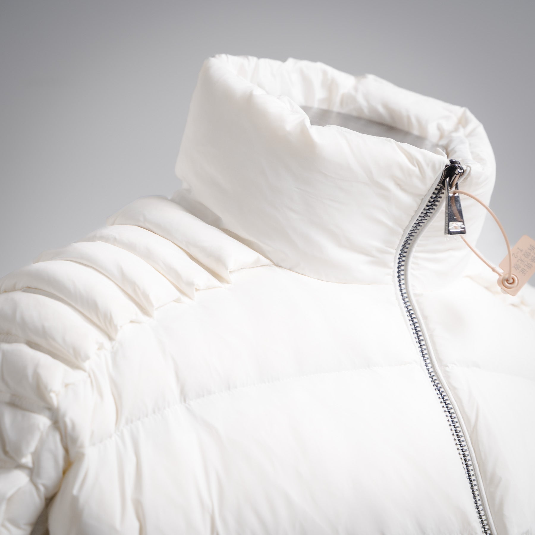 Mon 25fw down jacket