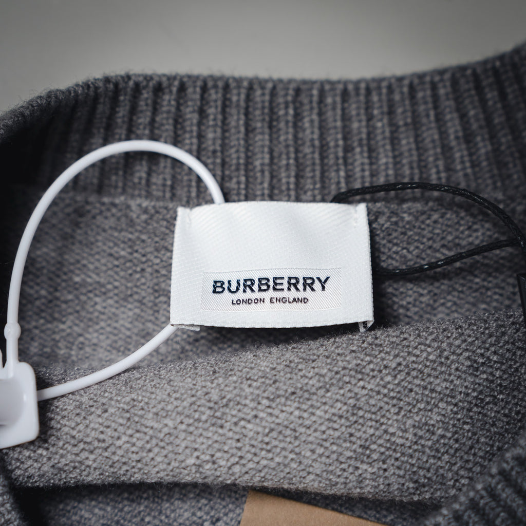 Burbery 25fw embroidered sweater