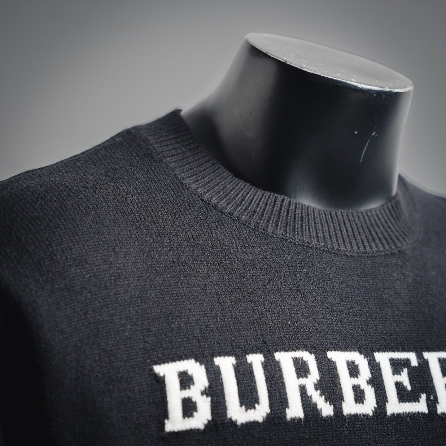 Burbery 25fw embroidered sweater