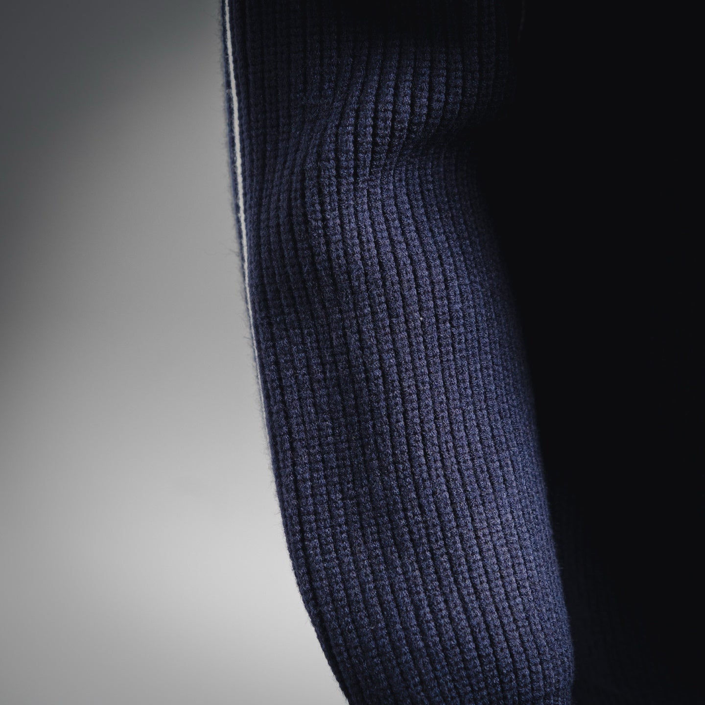 Thom 25fw all-match sweater