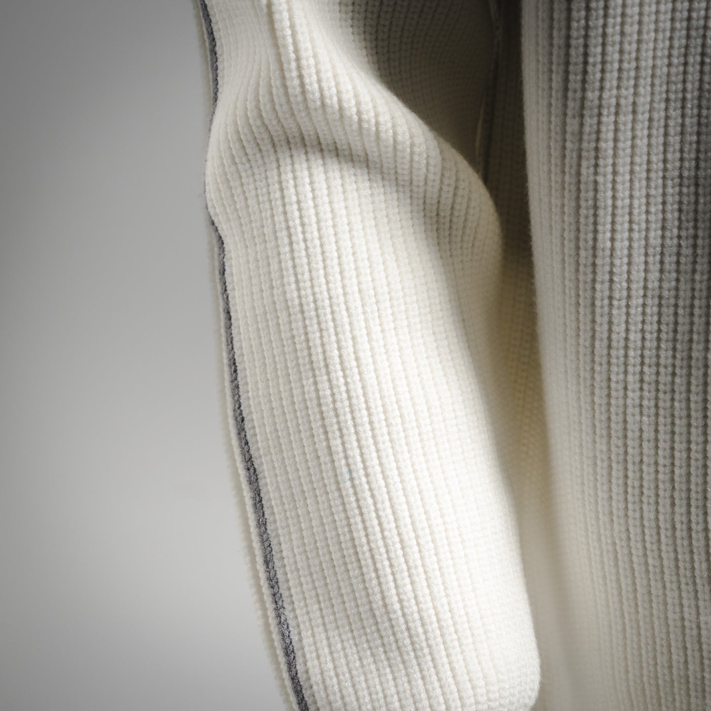 Thom 25fw all-match sweater