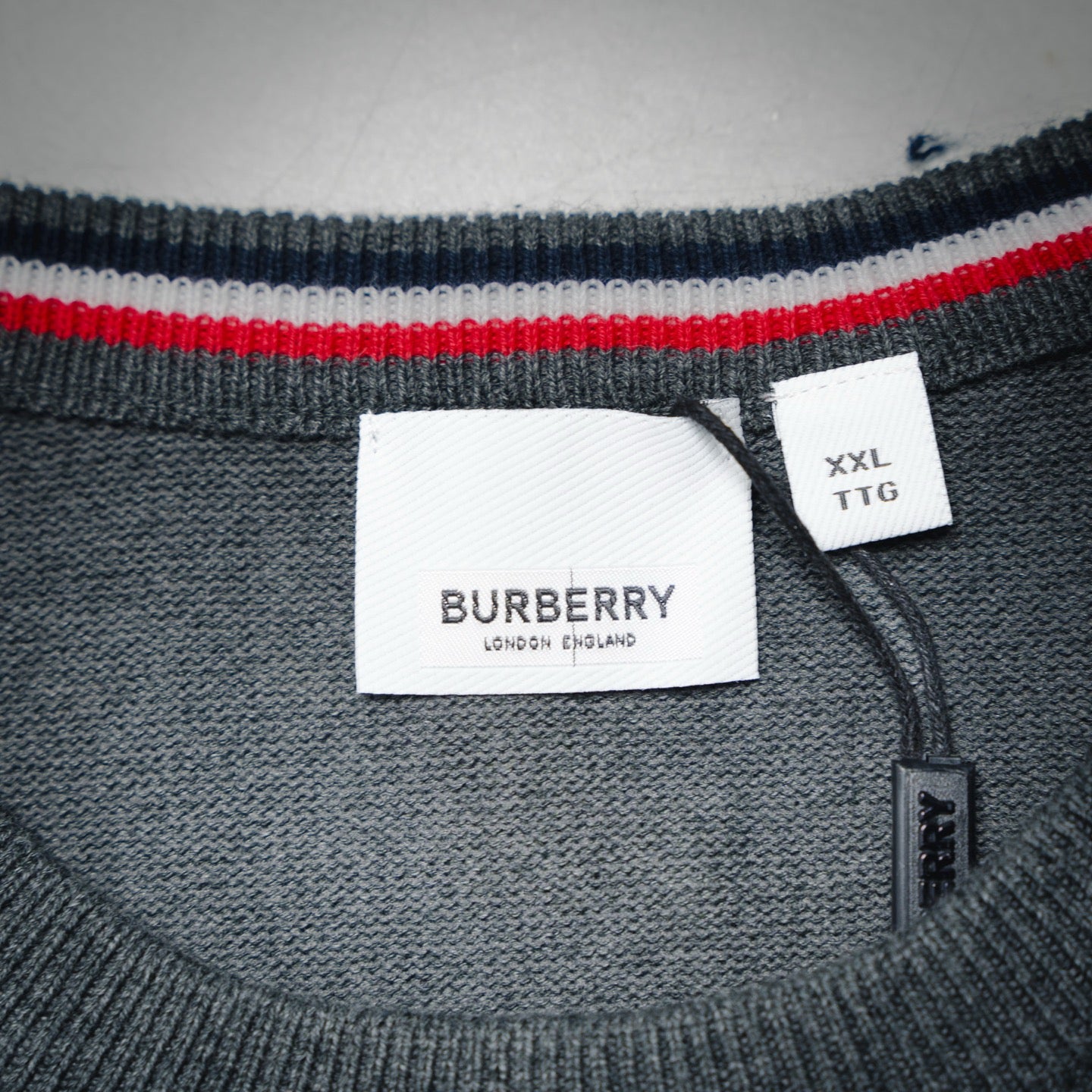 Burbery 25fw leisure sweater