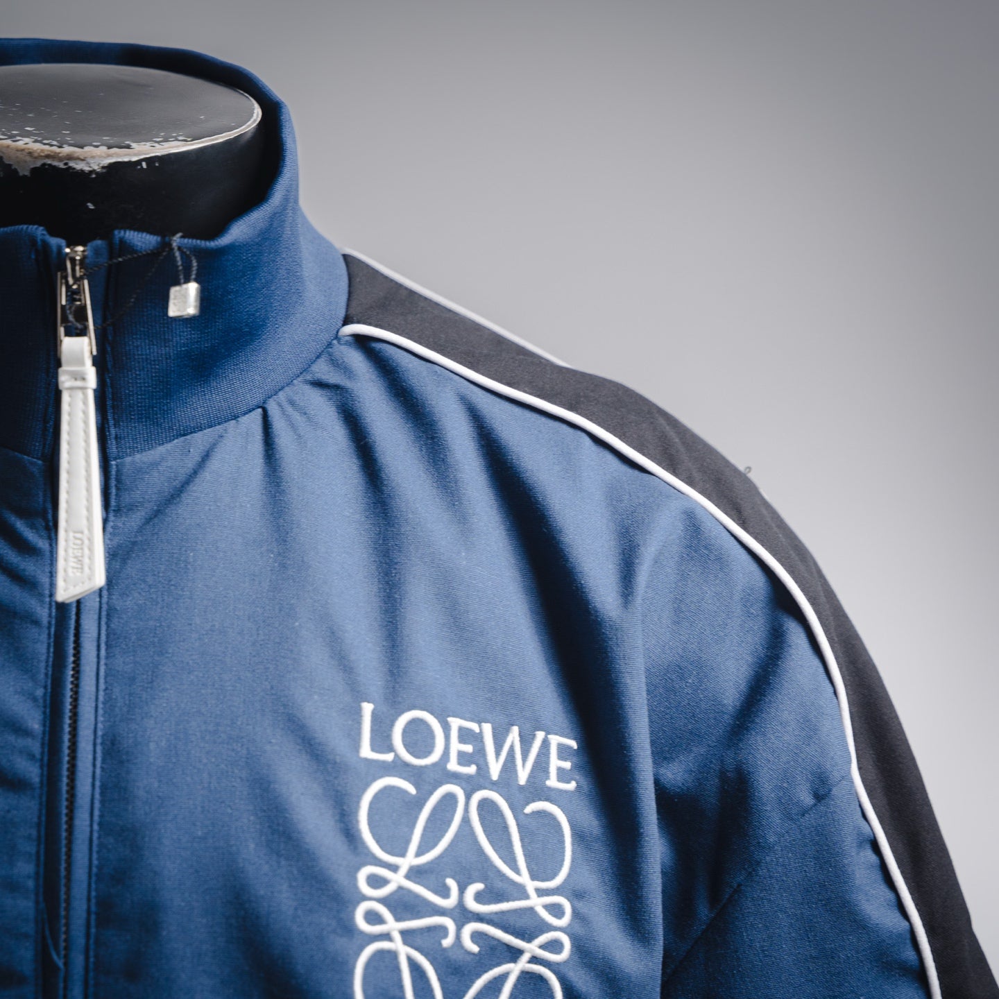 Loe 2f5w embroidered jacket