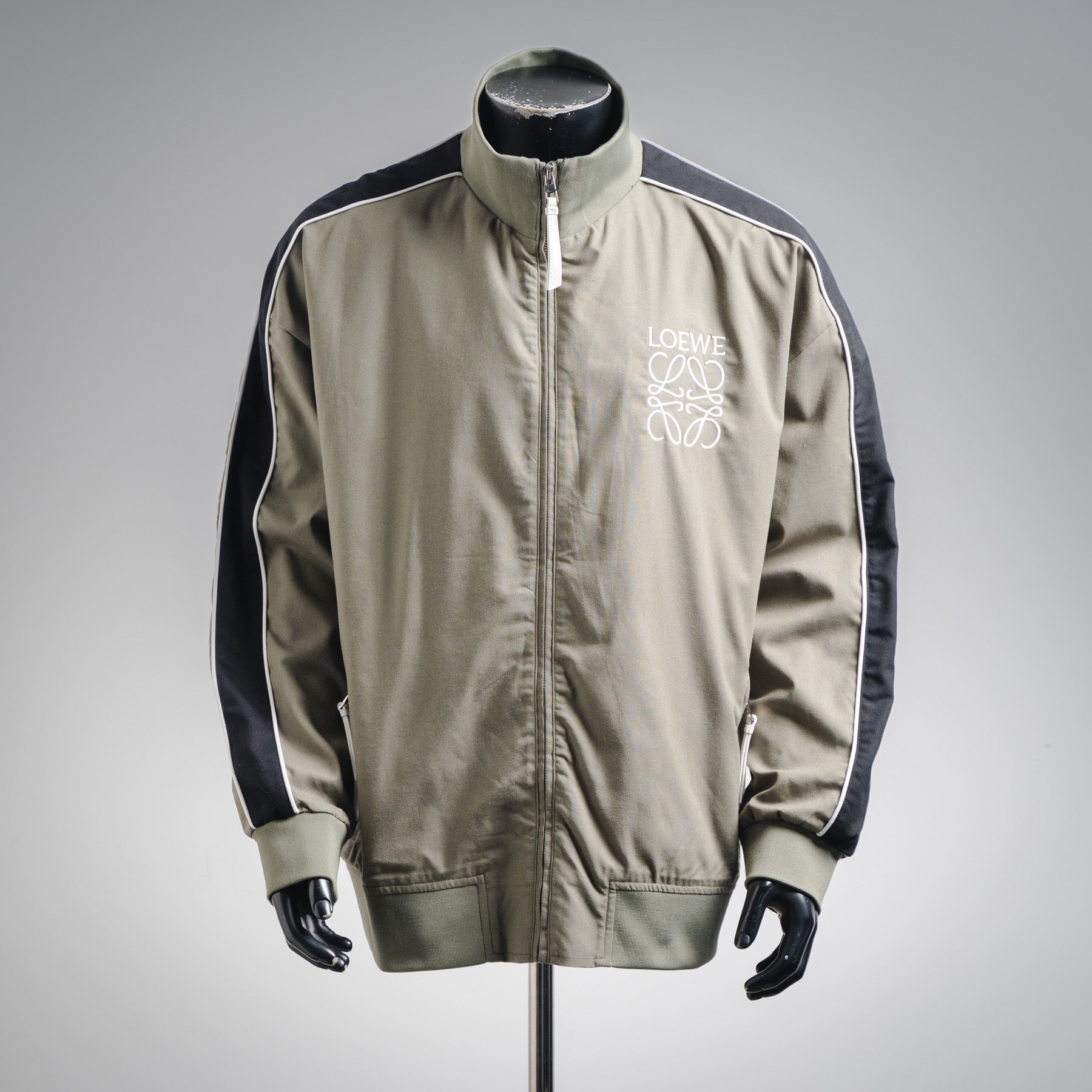 Loe 2f5w embroidered jacket