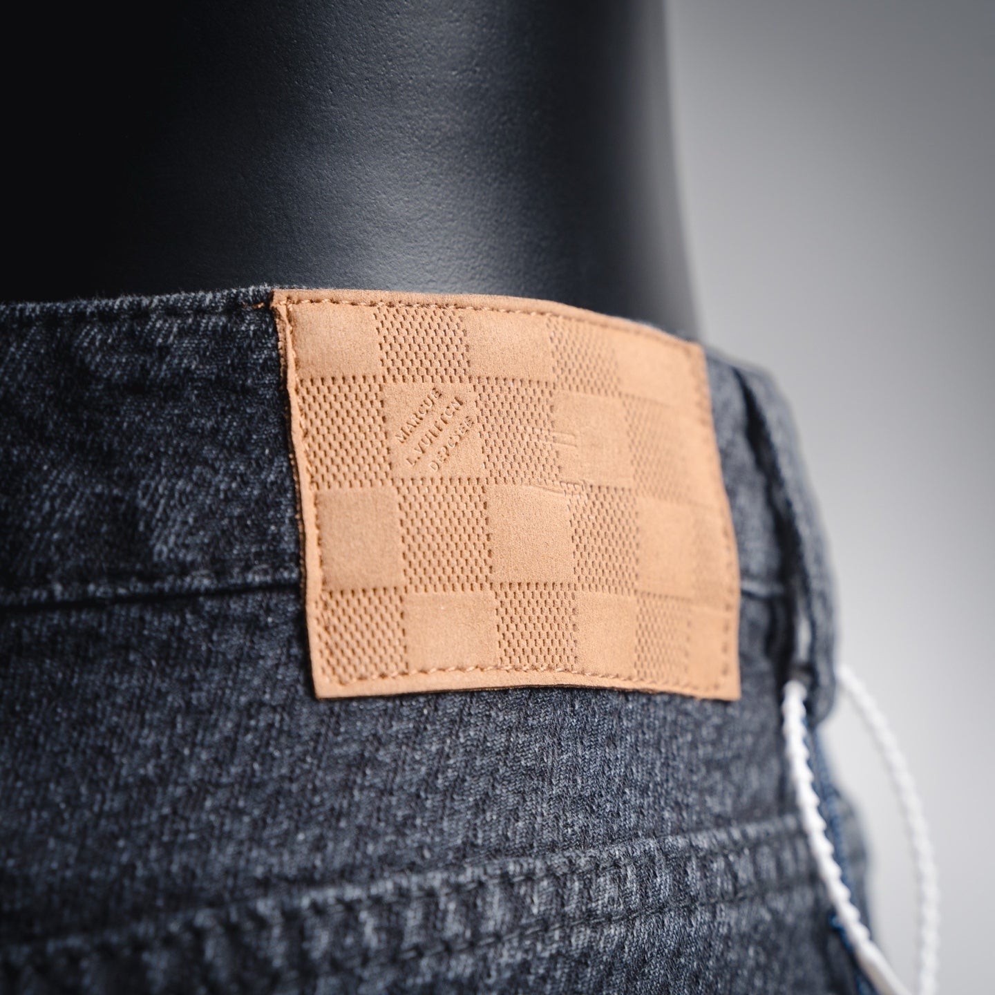 Louis 25fw all-match jeans