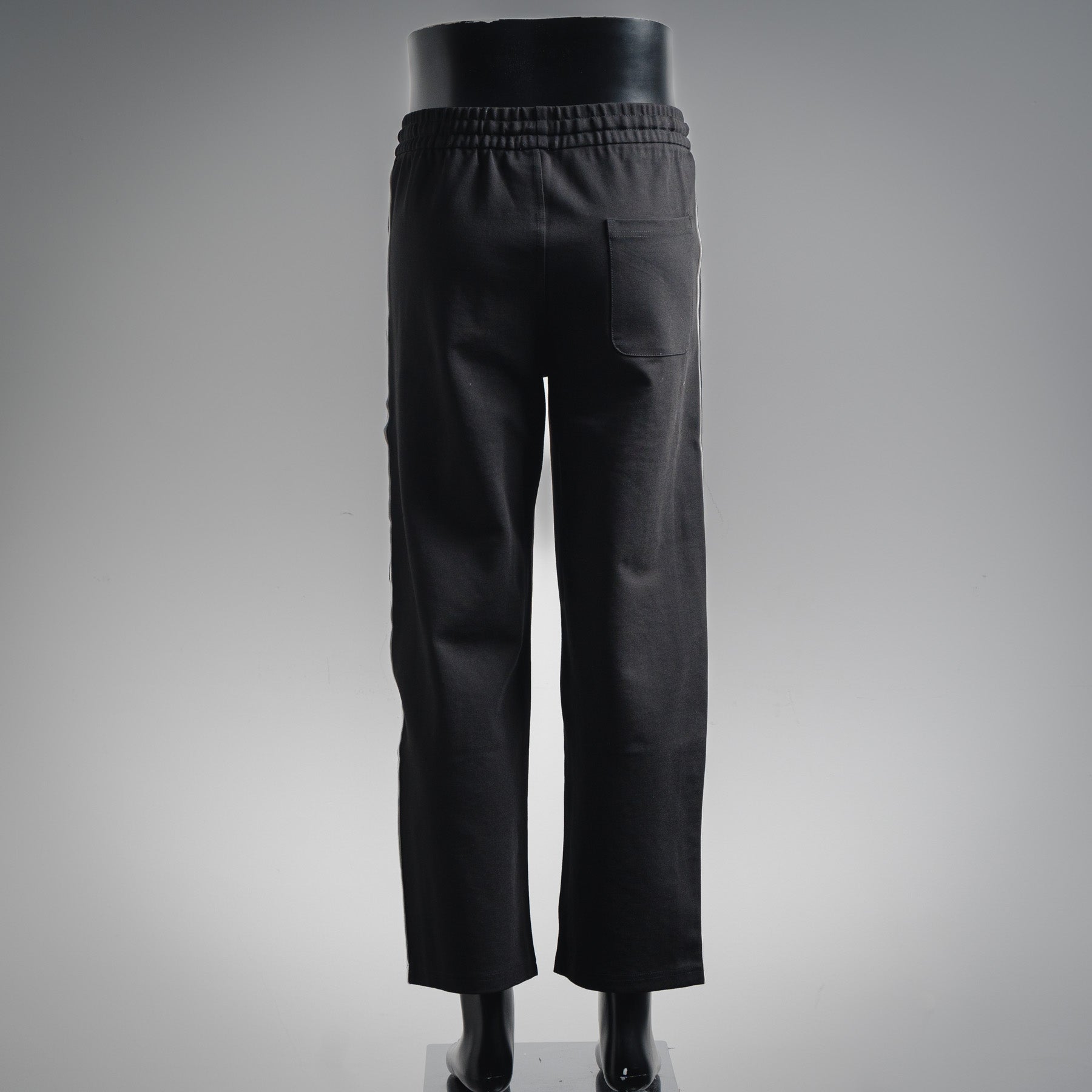 Loe 25fw embroidered pants