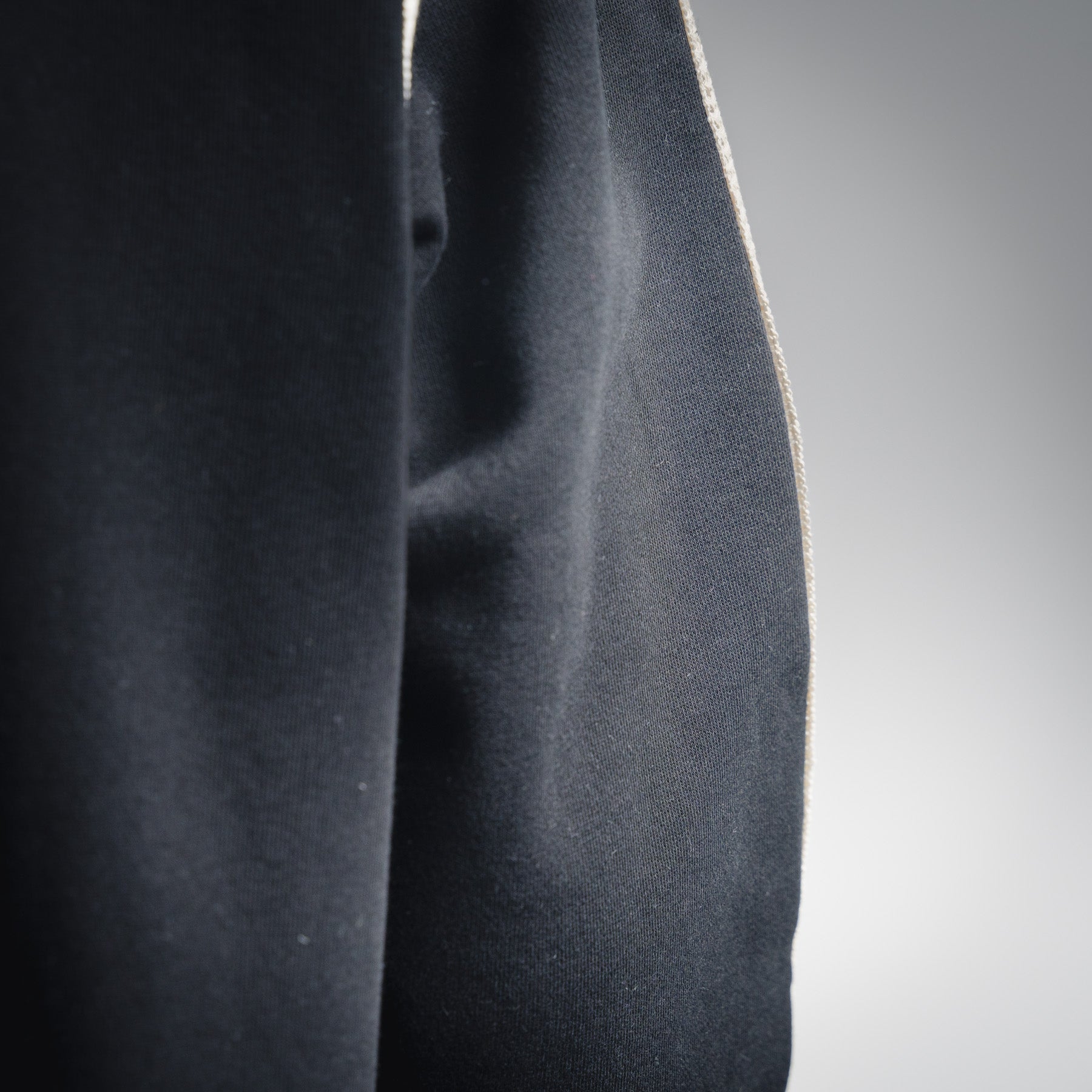 Loe 25fw embroidered shirt