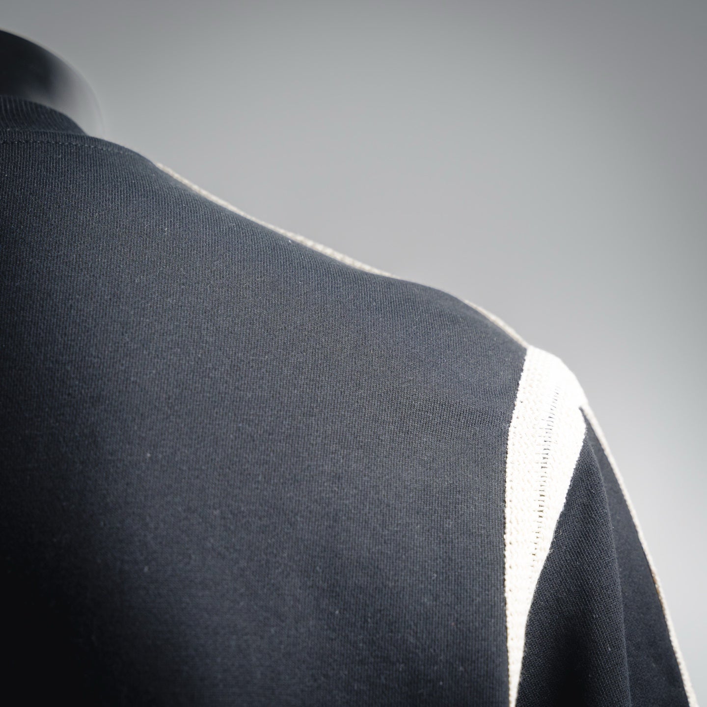 Loe 25fw embroidered shirt