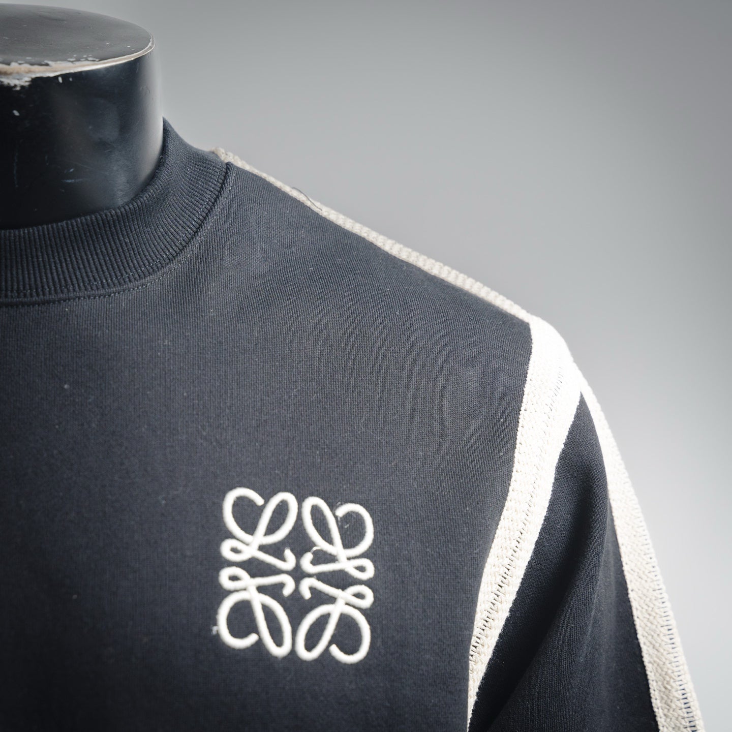 Loe 25fw embroidered shirt