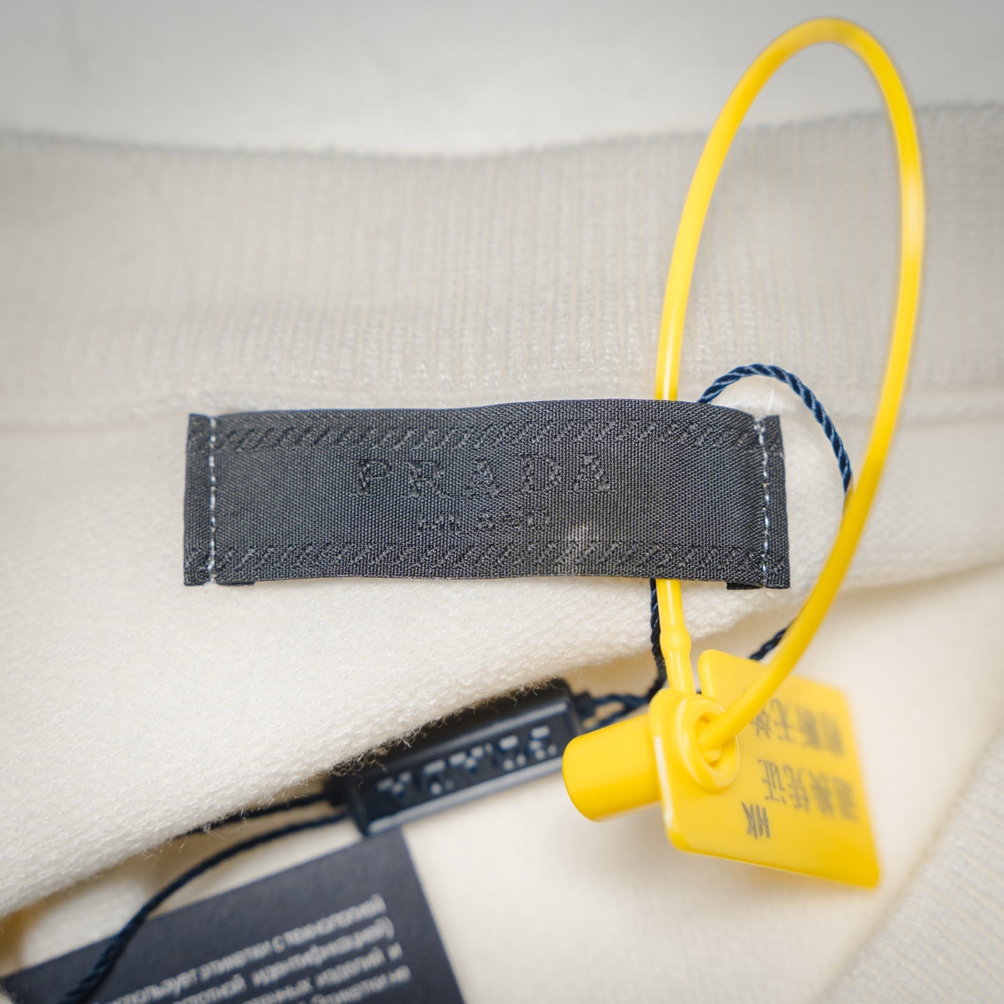 Pra 25fw knitted sweater