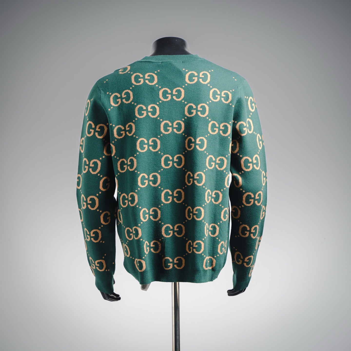 Guc 25fw embroidered sweater