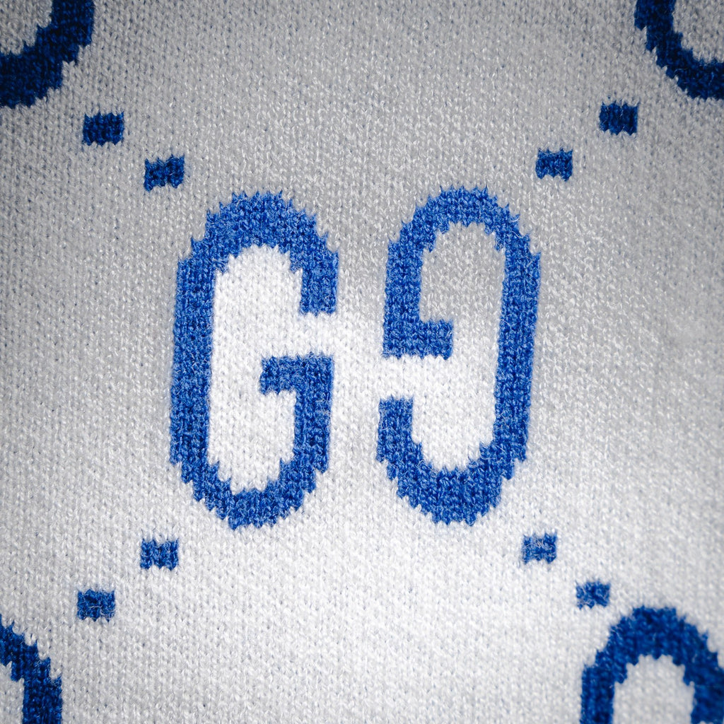 Guc 25fw embroidered sweater