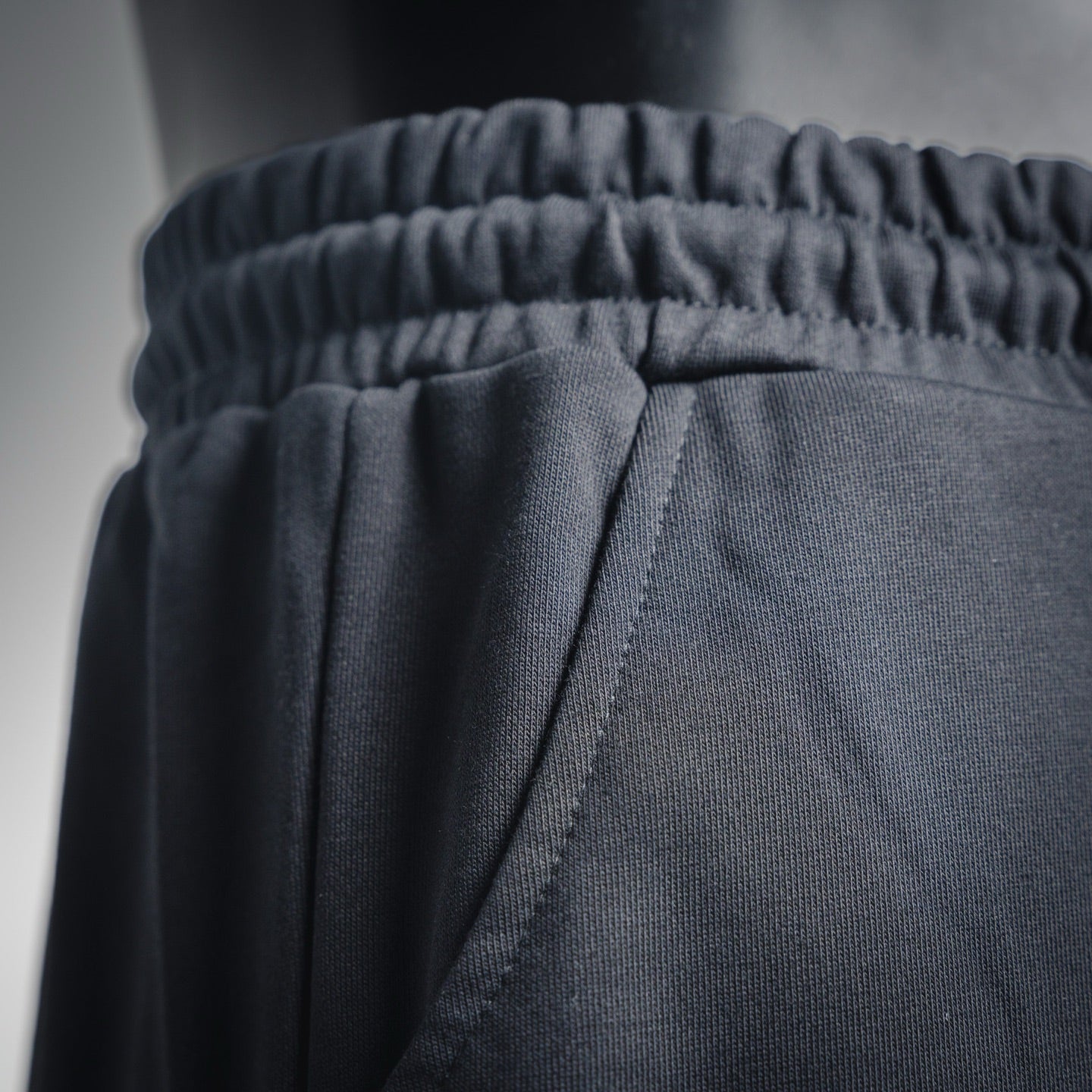 Loe 25fw printed pants