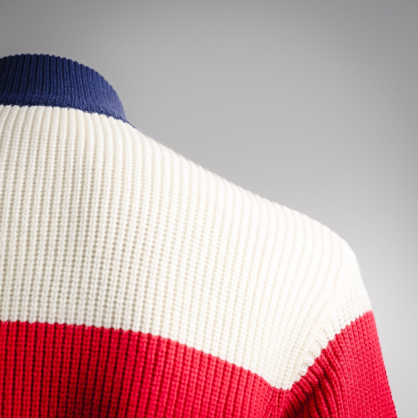 Guc 25fw knitted sweater