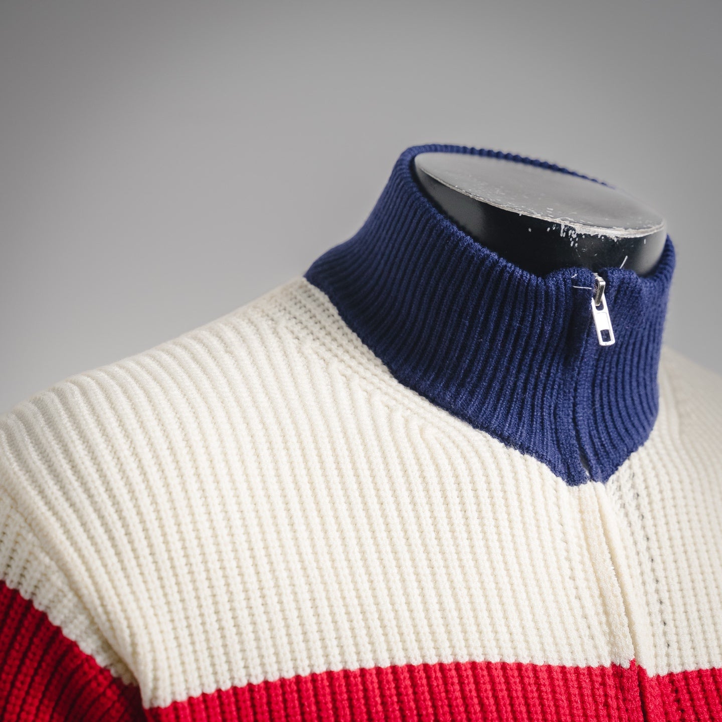 Guc 25fw knitted sweater