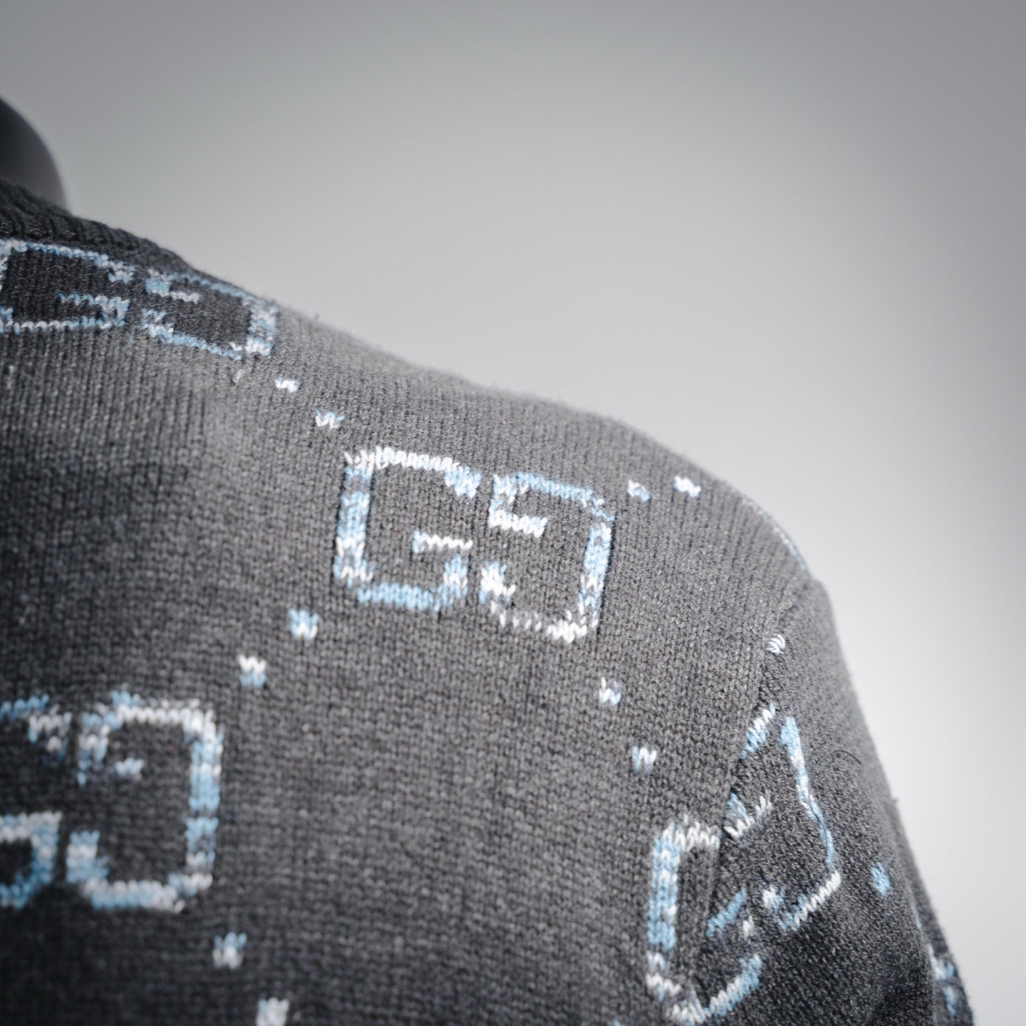 Guc 25fw jacquard cardigan