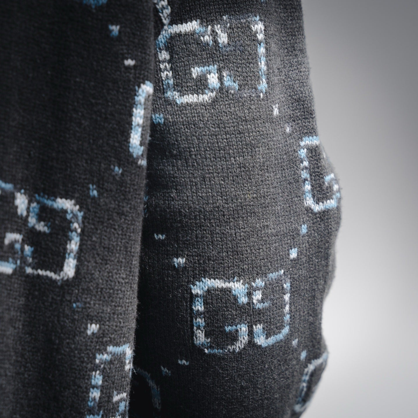 Guc 25fw jacquard cardigan