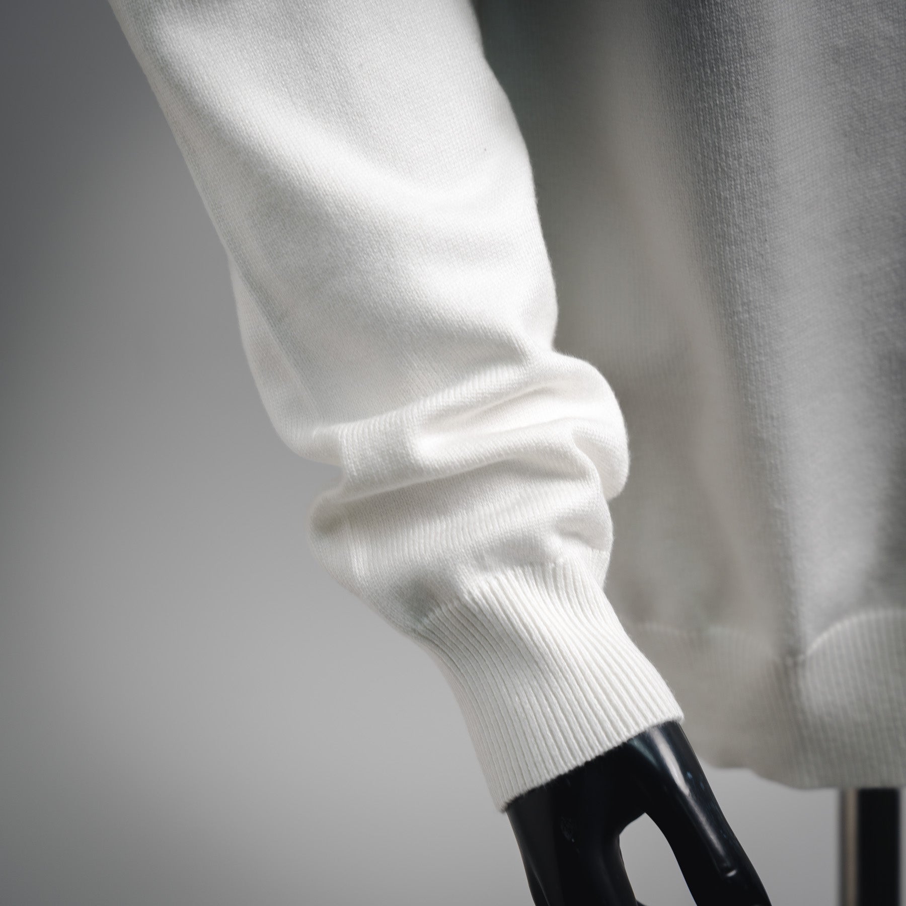 CD 25fw embroidered sweater