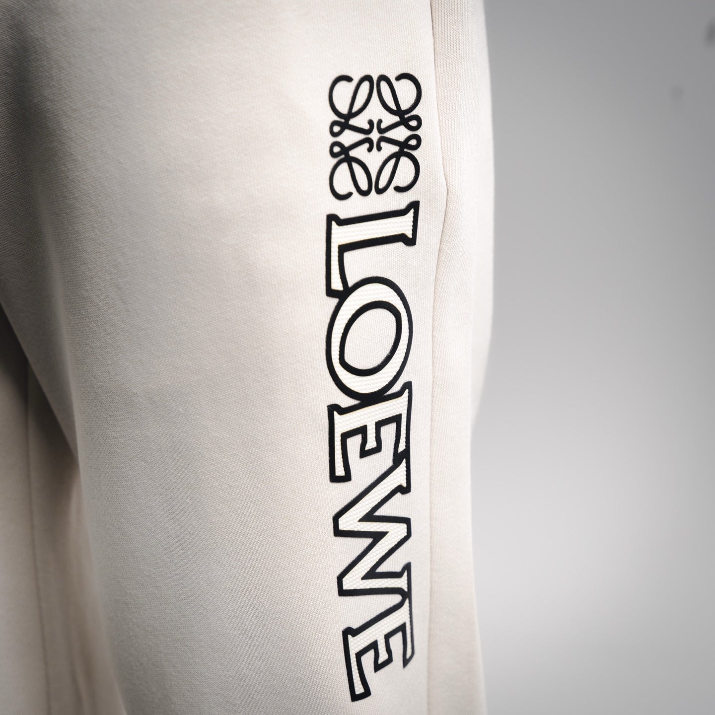 Loe 25fw printed pants