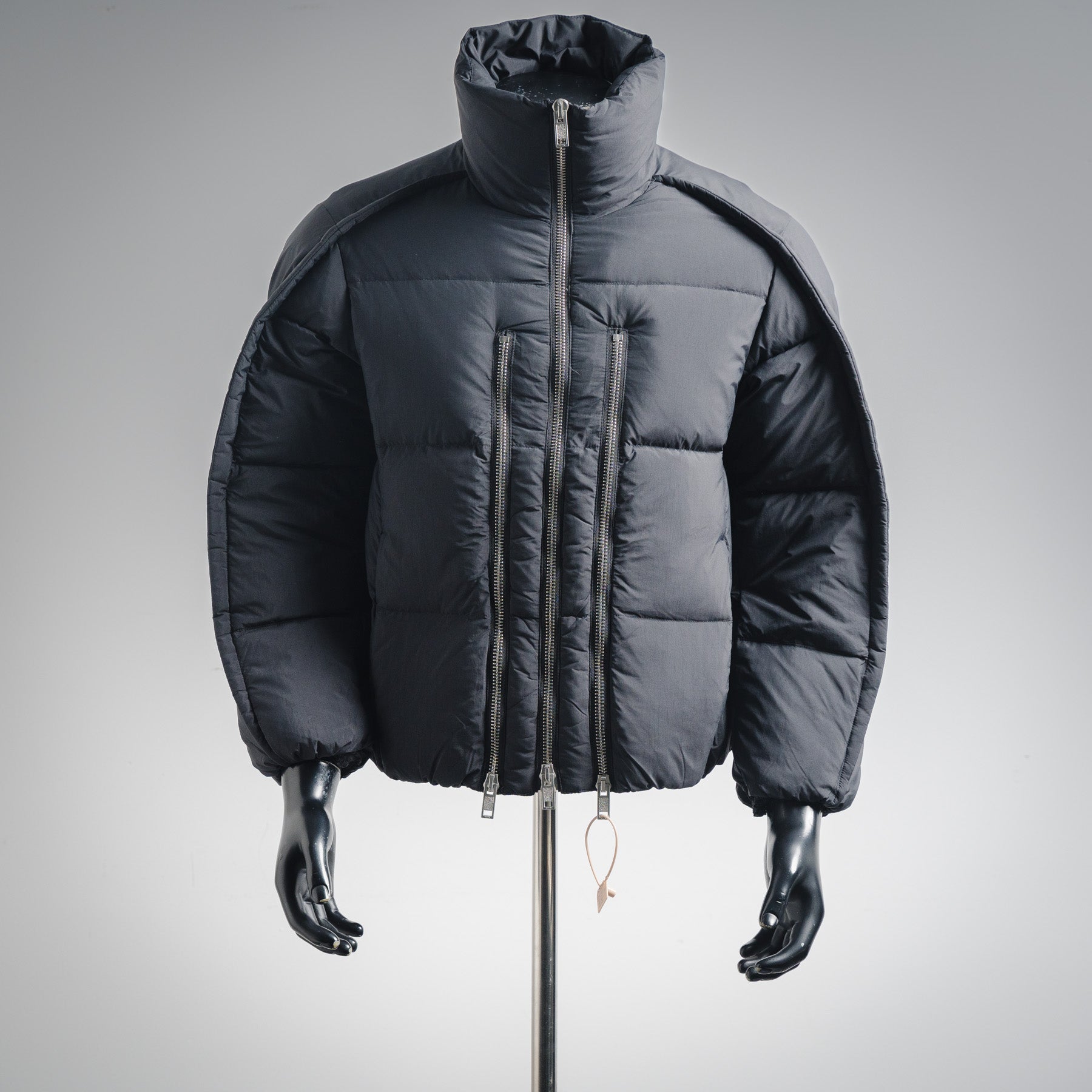 Mon 25fw down jacket