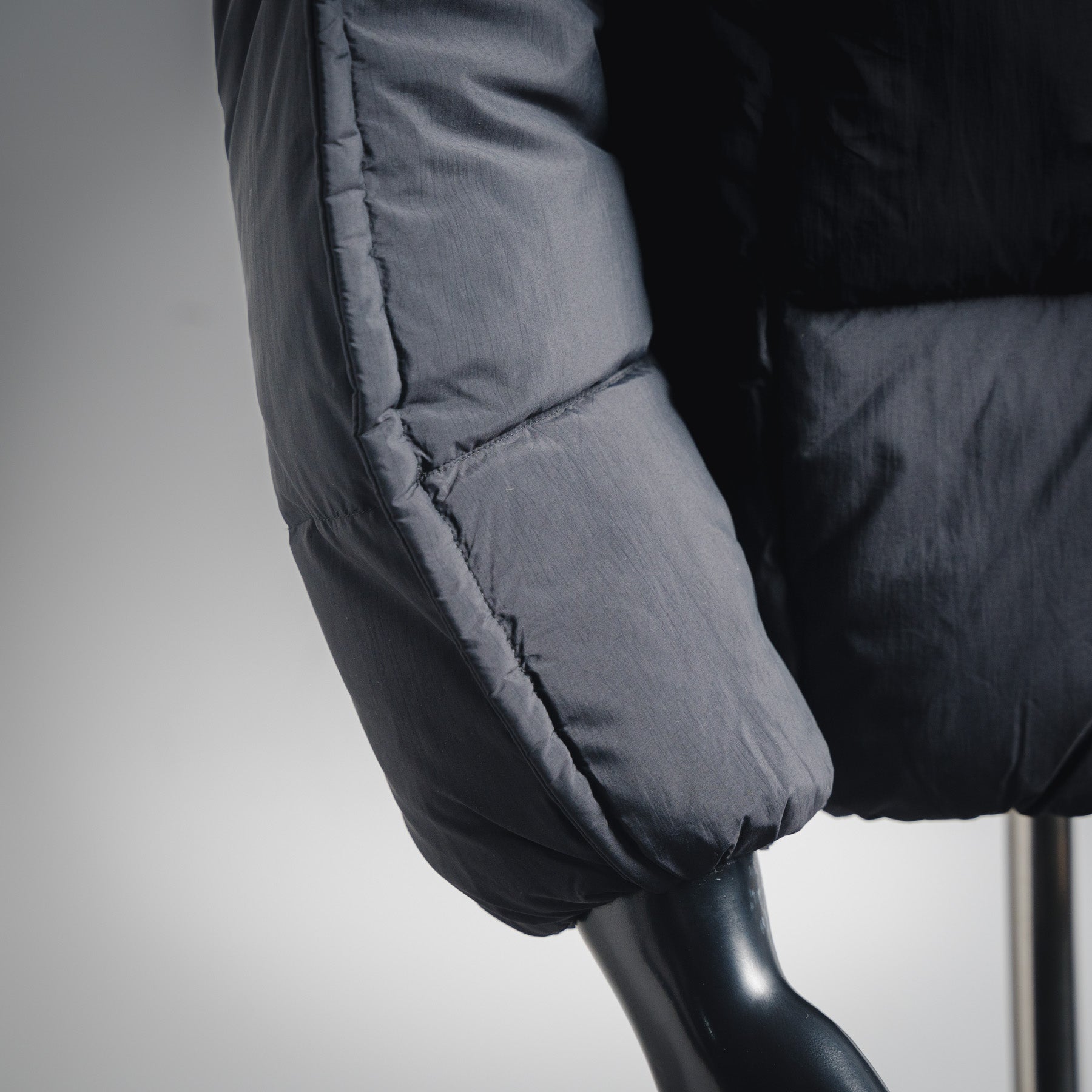 Mon 25fw down jacket