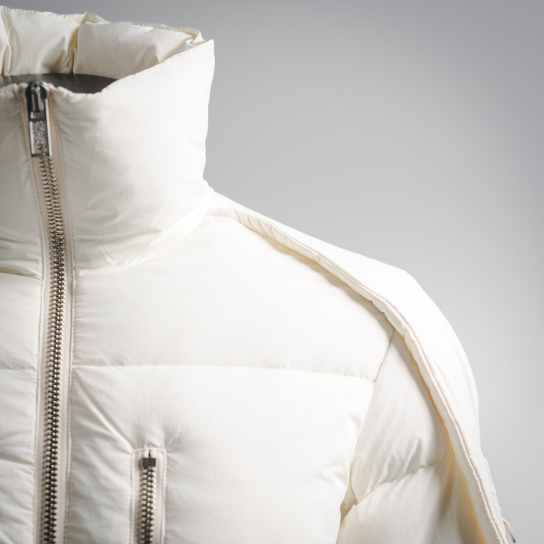 Mon 25fw down jacket