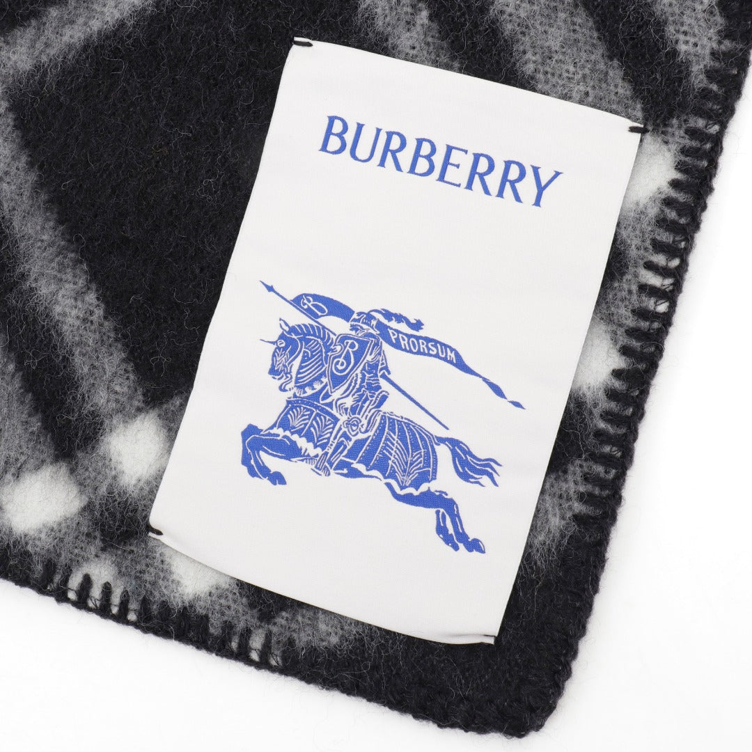 Burbery 25fw leisure scarf