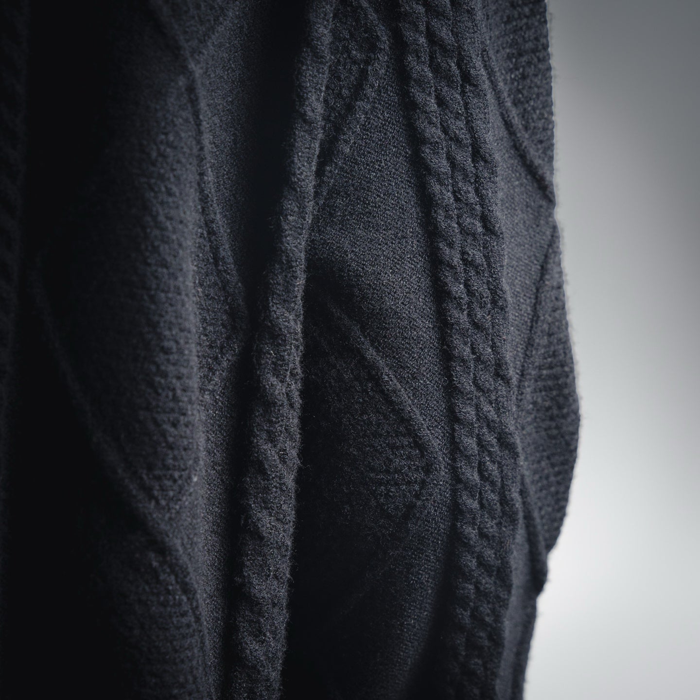 Burbery 25fw splicing sweater