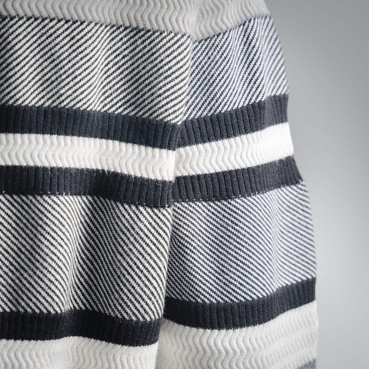 Chan 25fw knitted sweater