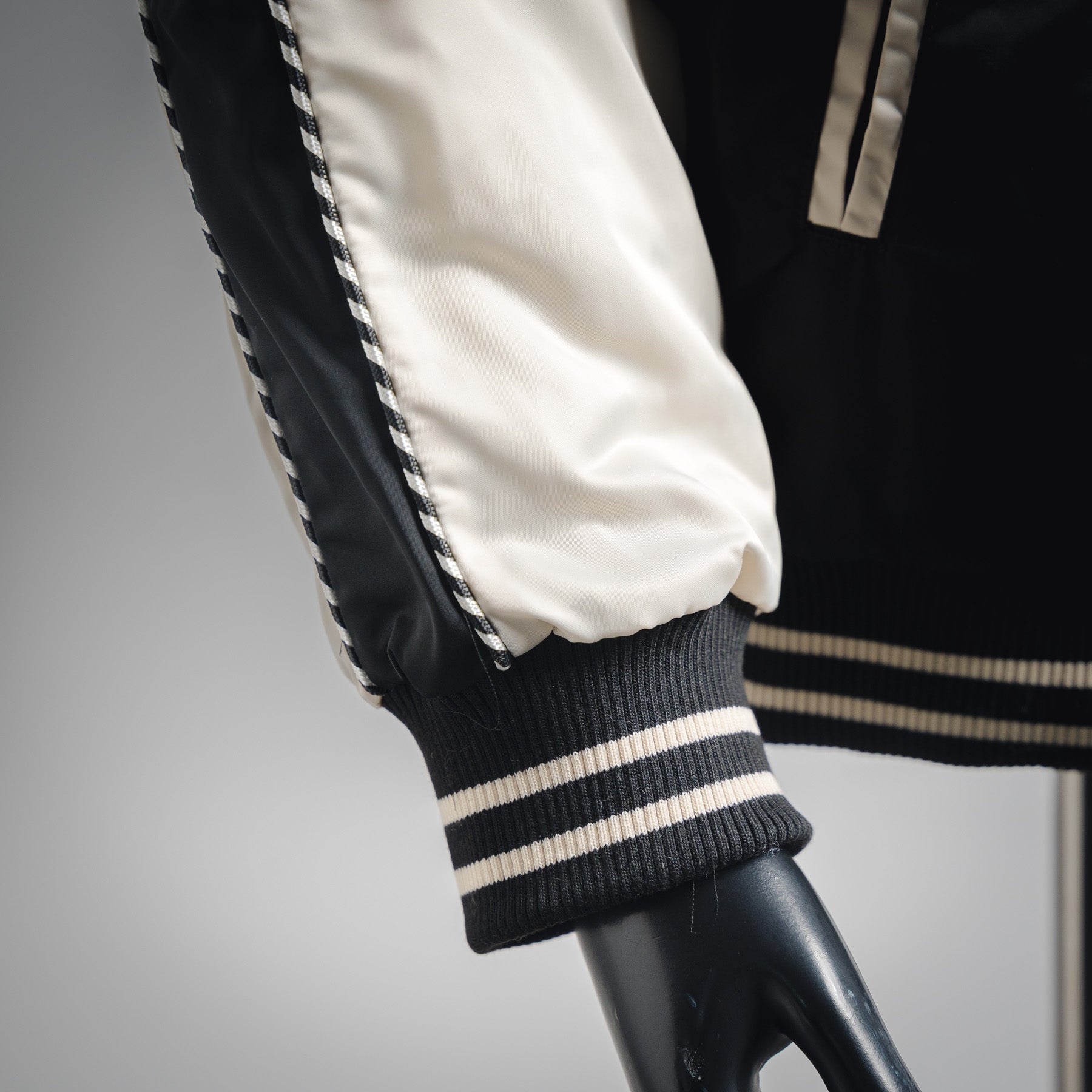 Evis 25fw embroidered jacket