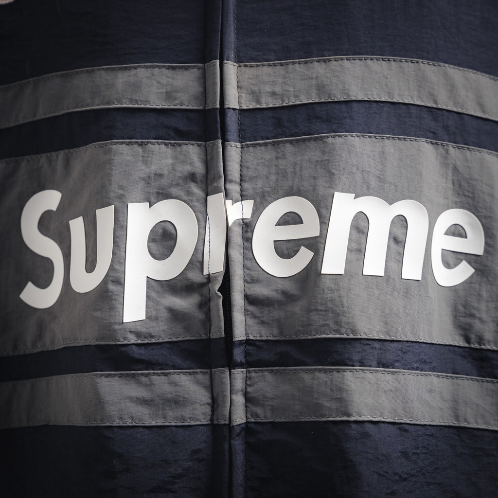 Supre 25fw printed jacket