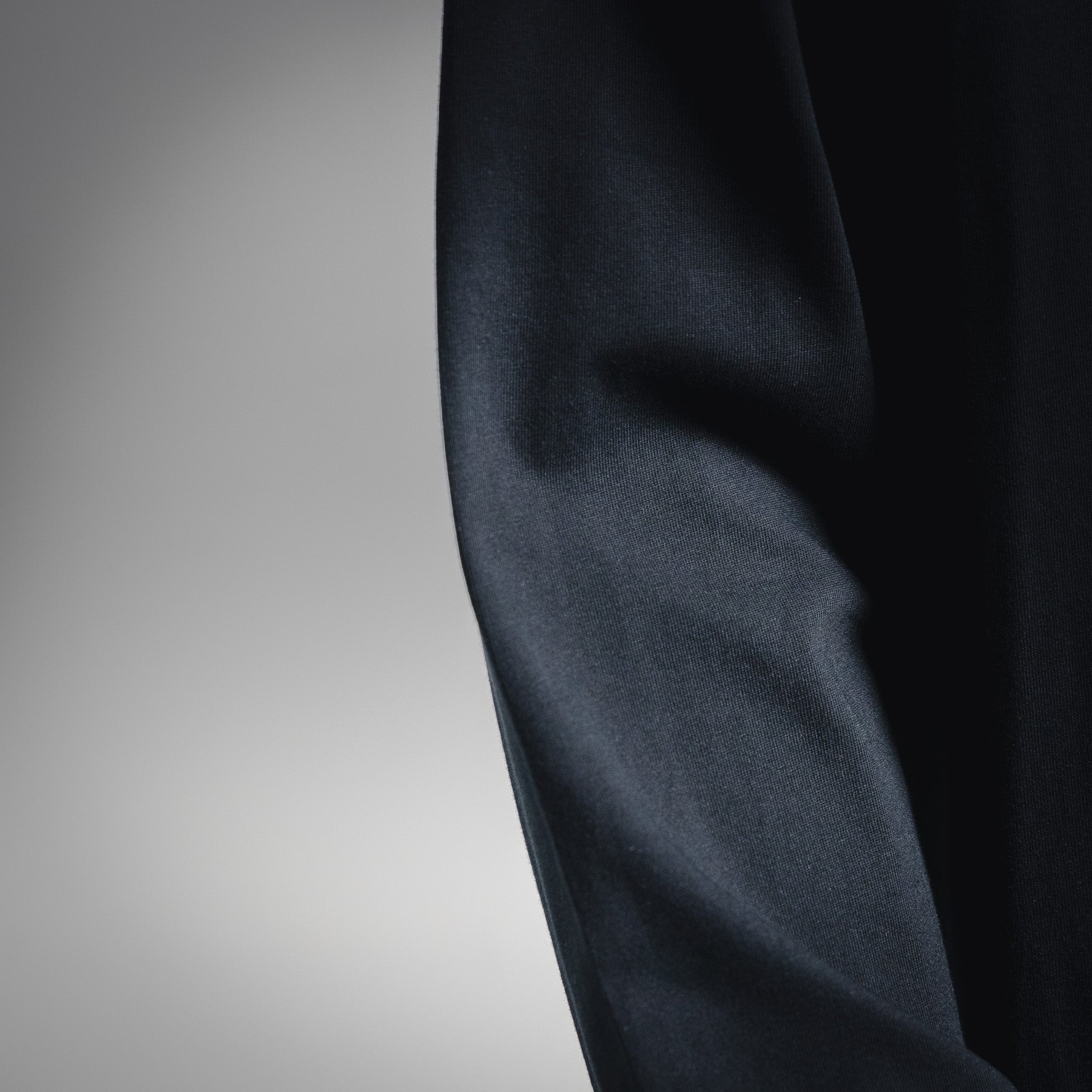 Loe 25fw embroidered shirt