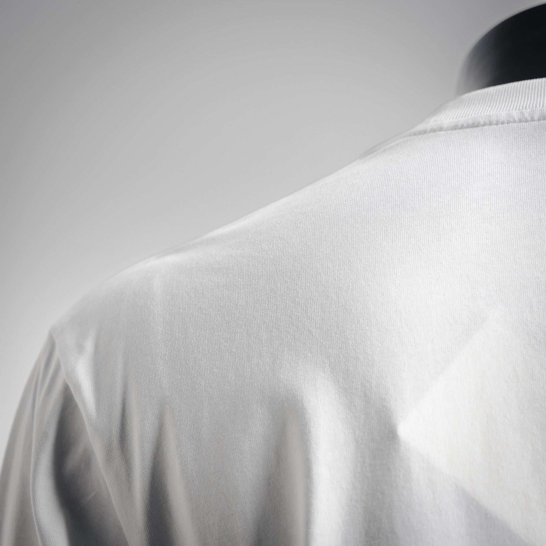 Loe 25fw embroidered shirt