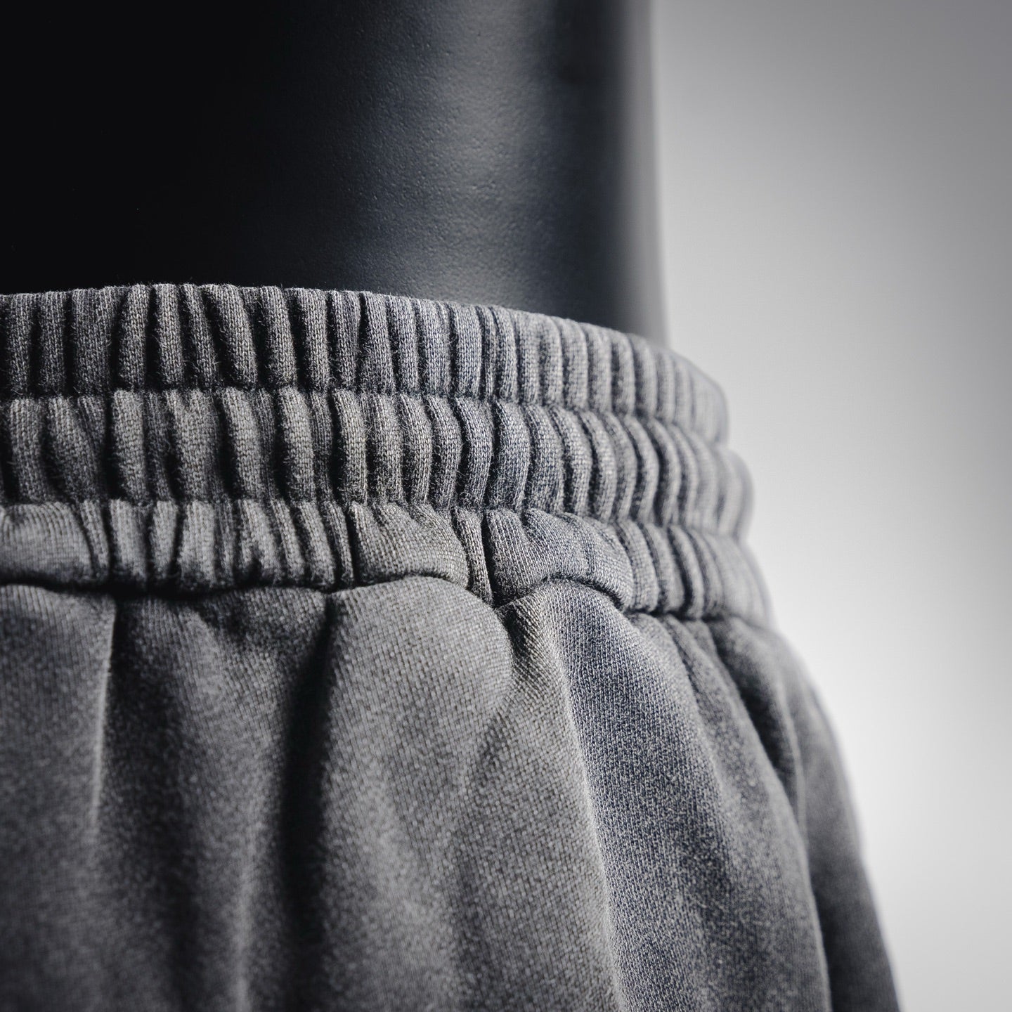 Louis 25fw leisure pants