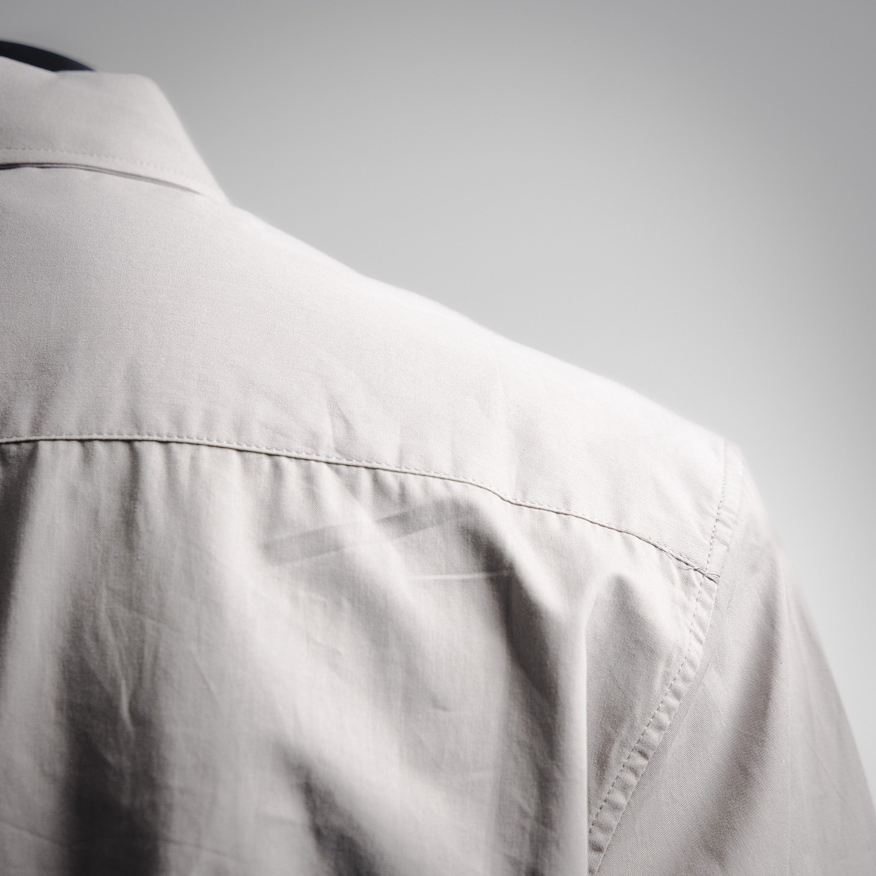 Ami 25fw all-match shirt