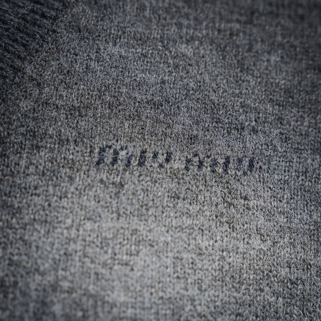 Miu 25fw leisure sweater