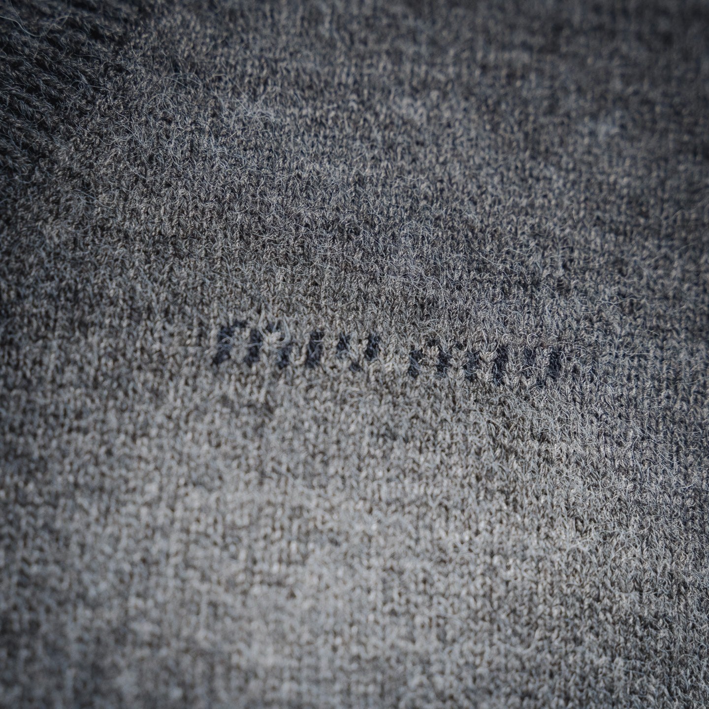 Miu 25fw leisure sweater