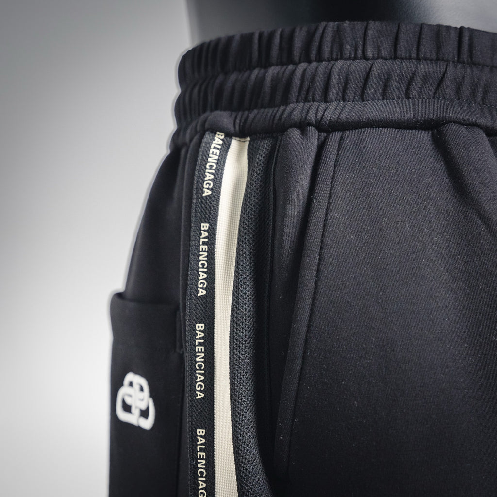 Balen 25fw embroidered pants