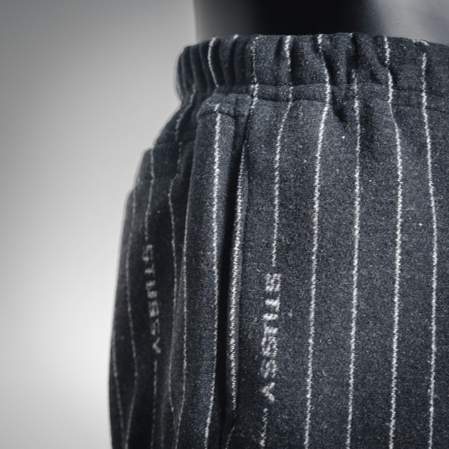 Nik 25fw leisure pants