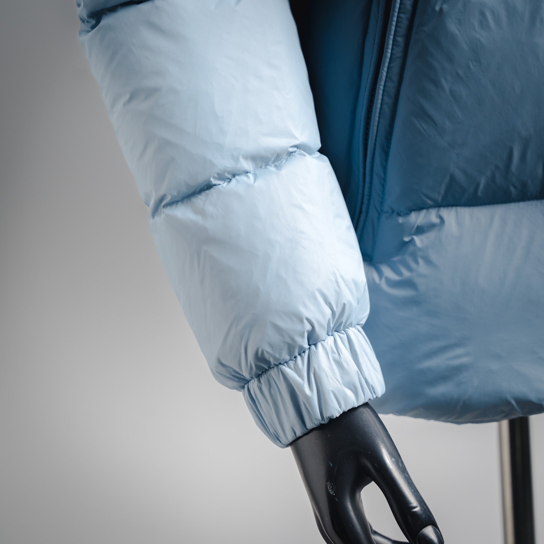 Mon 25fw down jacket