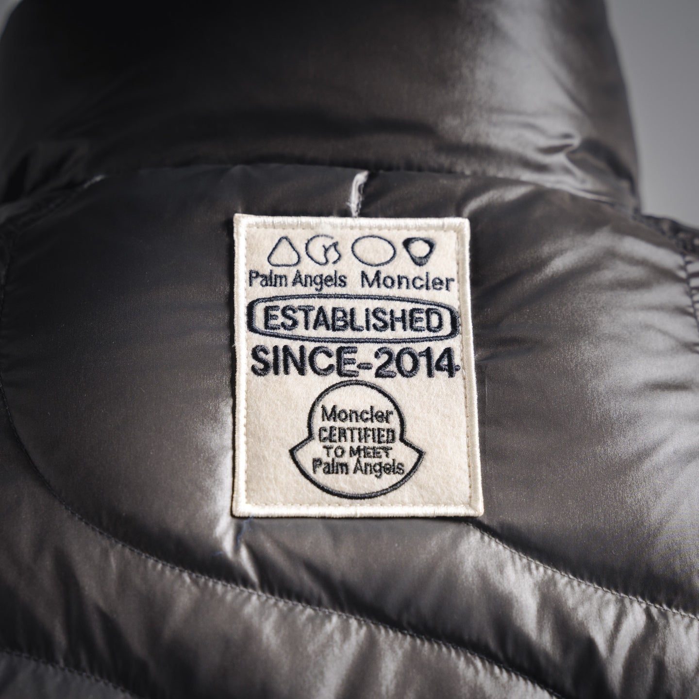 Mon 25fw down jacket