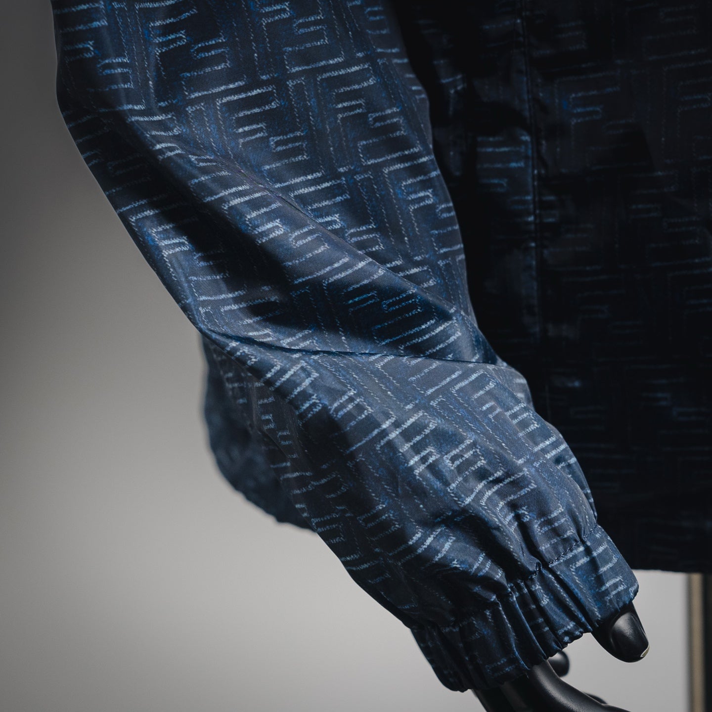 Fend 25fw reversible jacket